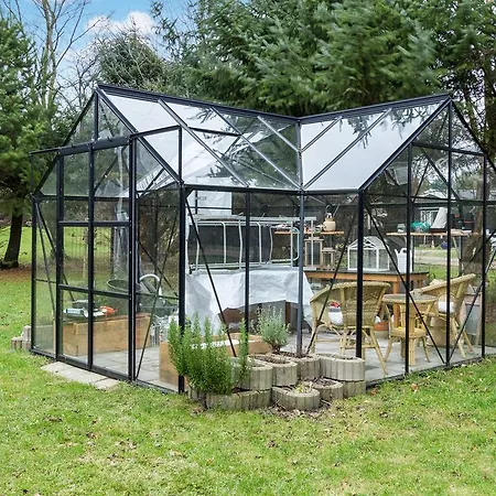 Three-bedroom Holiday In * Hals